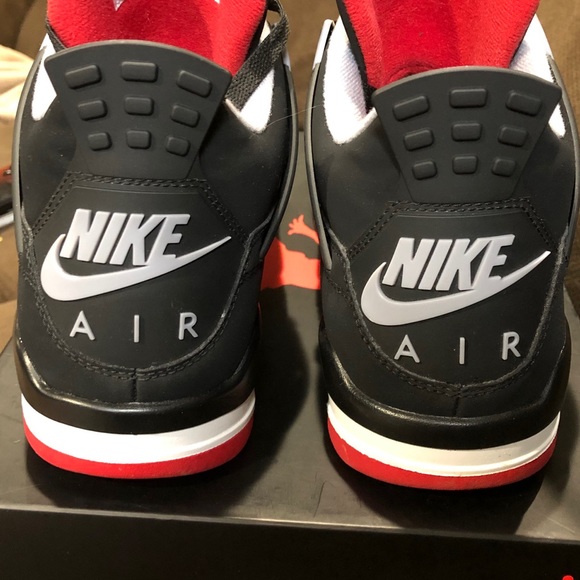 Jordan 4 breds 2019 version - Picture 2 of 4